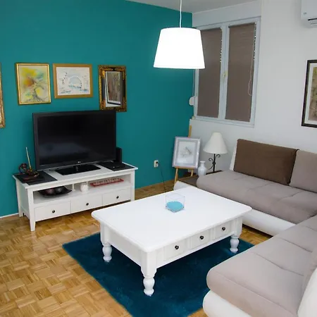 Apartment Apartman&room Aska *
